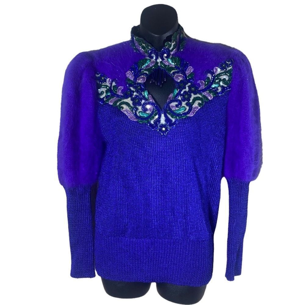 Sweater - Picture 8 of 8